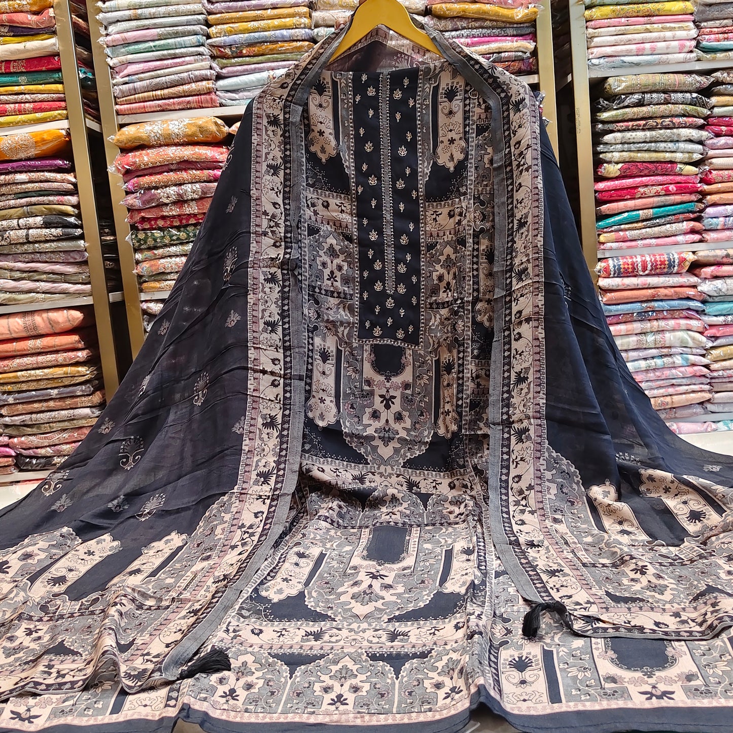 Muslin Zari Work Suit