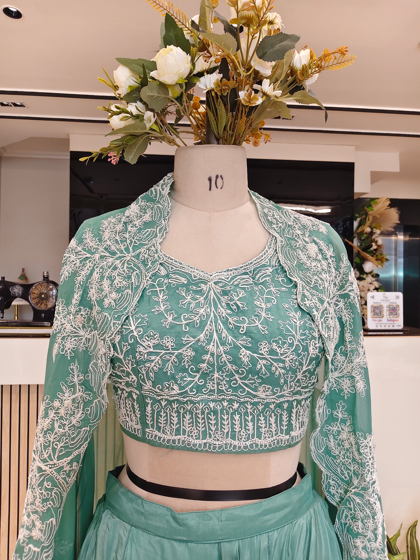 Green Resham Kutdana Drape Cape Set