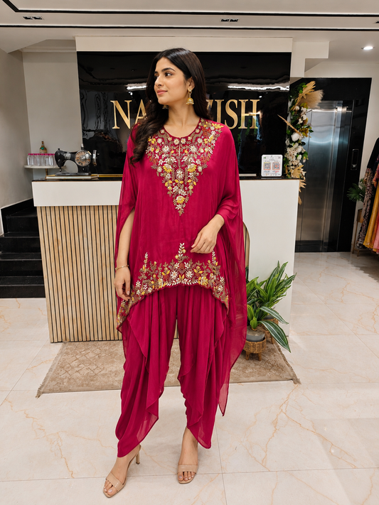 Maroon Indo Western Set
Designer Tulip Pant Outfit
Kutdana Dabka Handwork Kurta
Luxury Festive Fusion Wear
Modern Party Wear for Women