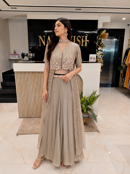 Beige Indo Western Palazzo Set
Long Shrug Fusion Outfit
Kutdana Sequins Handwork Set
Luxury Organza Party Wear
Designer Indo Western for Women