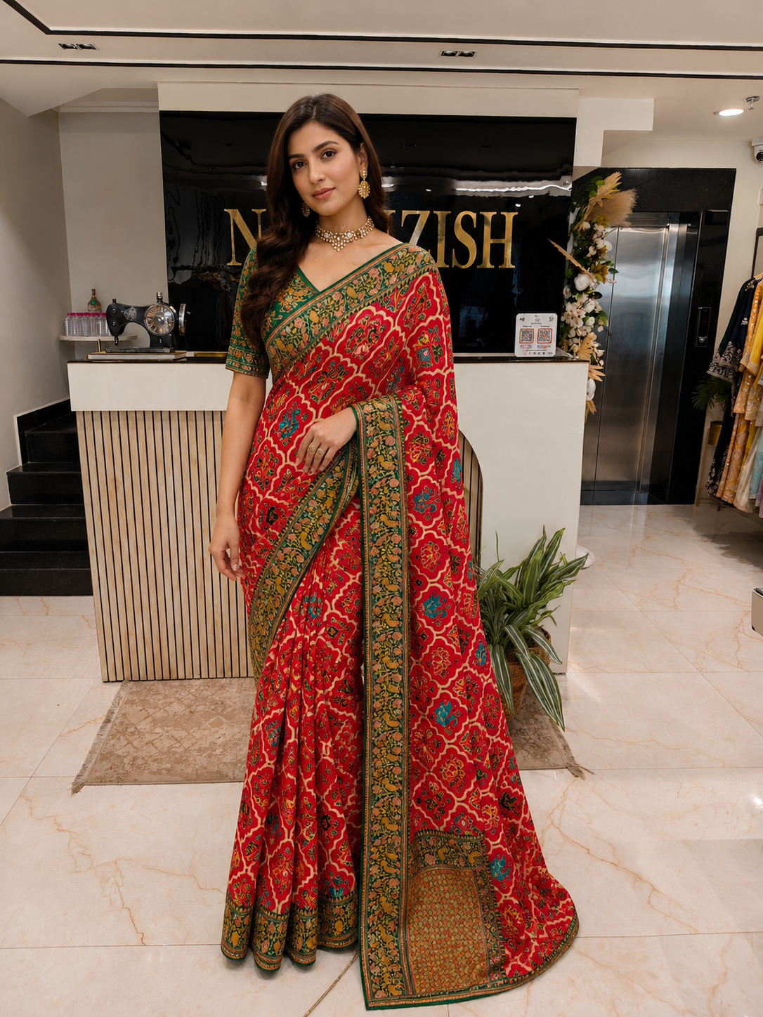 Red Green Tissue Saree
Designer Weaving Saree India
Festive Saree for Women
Traditional Wedding Saree Online
Elegant Ethnic Saree Collection