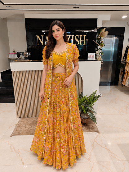 Yellow Sharara Set
Cape Style Indo Western
Designer Fusion Wear India
Crystal Work Festive Outfit
Mehendi Wear for Women