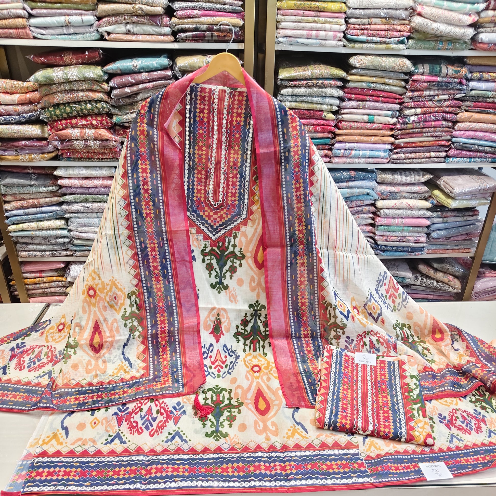 Linen Unstitched Suit with Mirror Work
Printed Linen Suit with Resham Work
Designer Linen Dress Material for Women
Festive Wear Linen Cotton Suit
Elegant Linen Suit with Printed Dupatta
