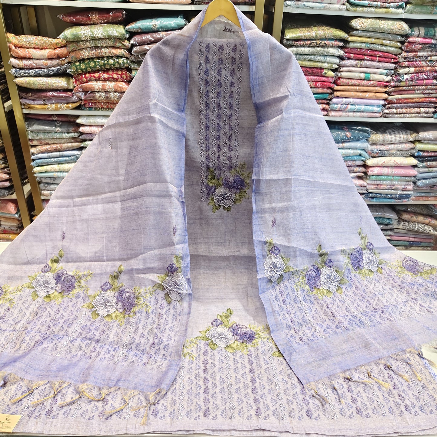 Linen Print Knot Work Suit
Designer Linen Unstitched Suit Set
Knot Work Linen Dress Material
Linen Suit with Flower Print Dupatta
Festive Wear Linen Cotton Suit