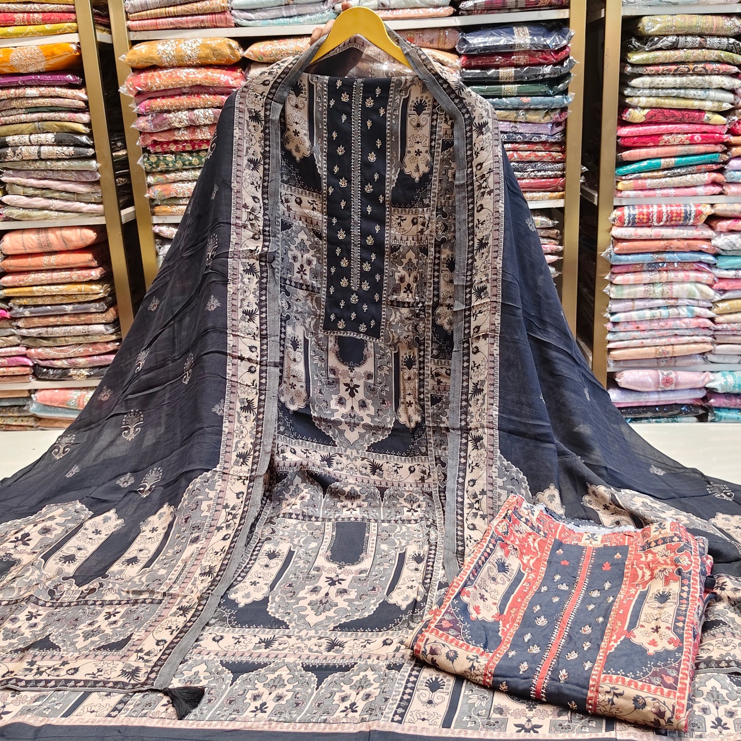 Muslin Zari Work Suit