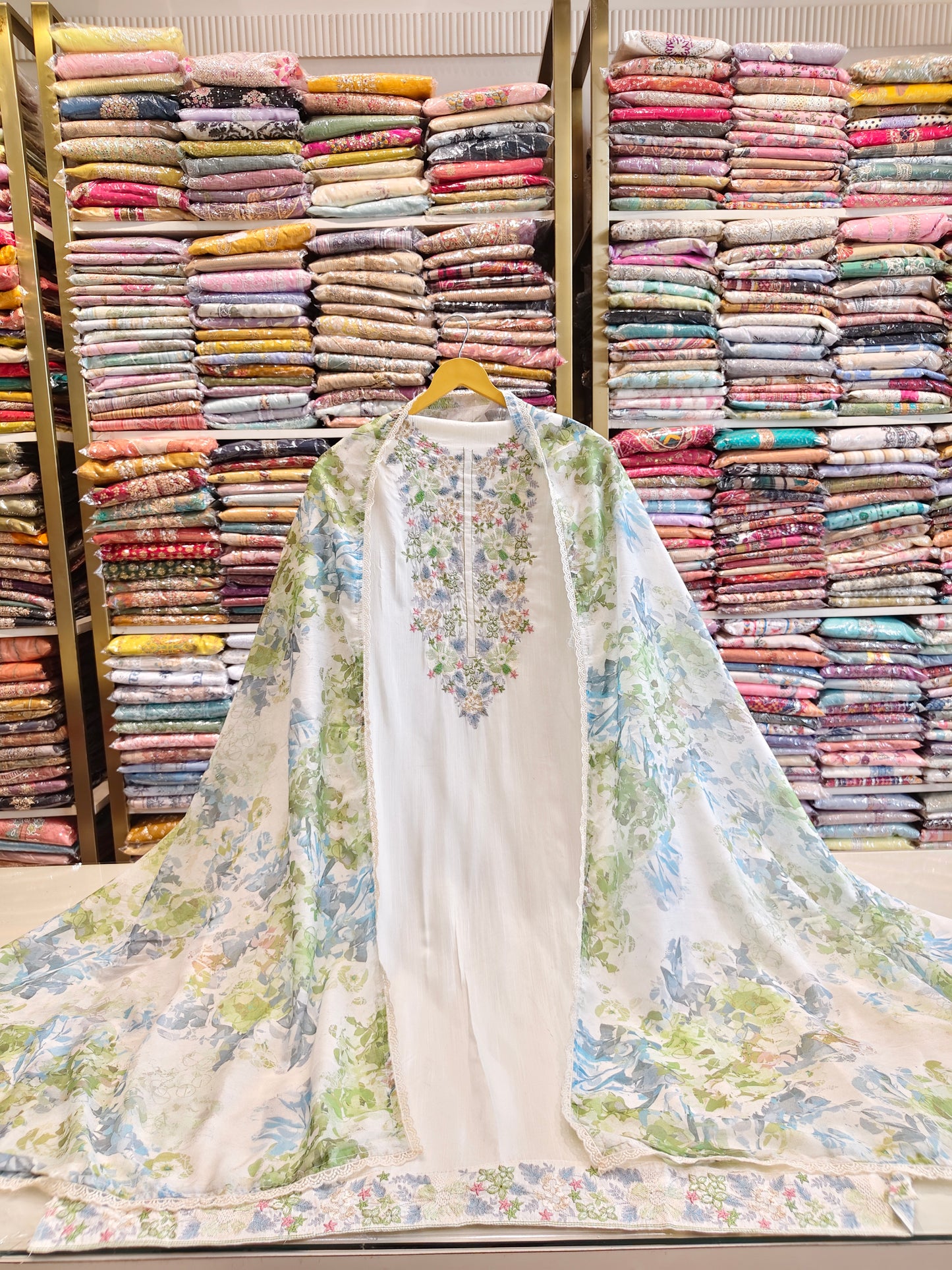Muslin Handwork Suit