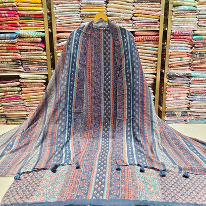 Printed Muslin Suit with Knot Work