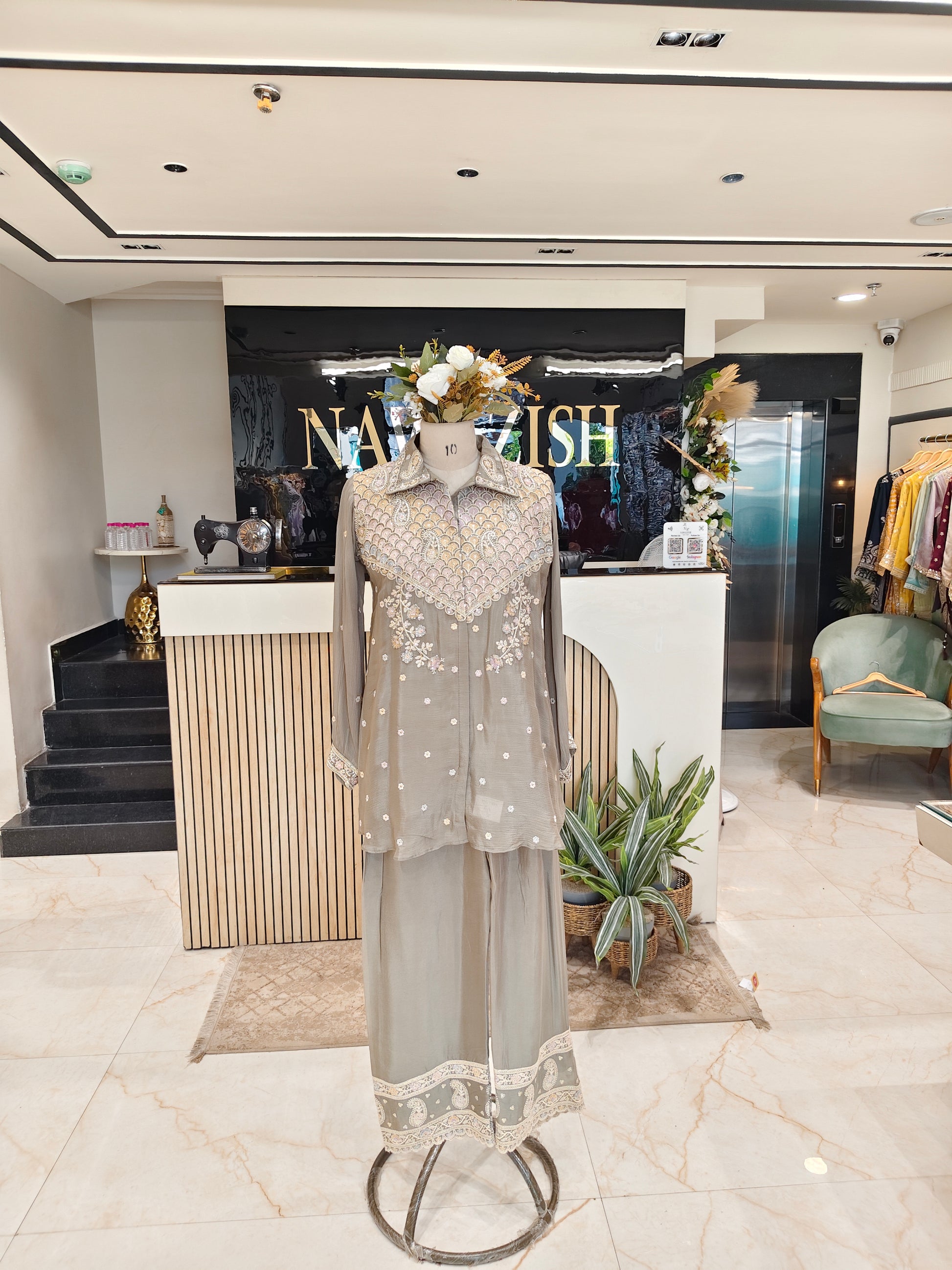 Olive Chinon co ord set
Thread work coord set women
Kutdana work ethnic outfit
Designer olive pants set
Festive Chinon co ord wear