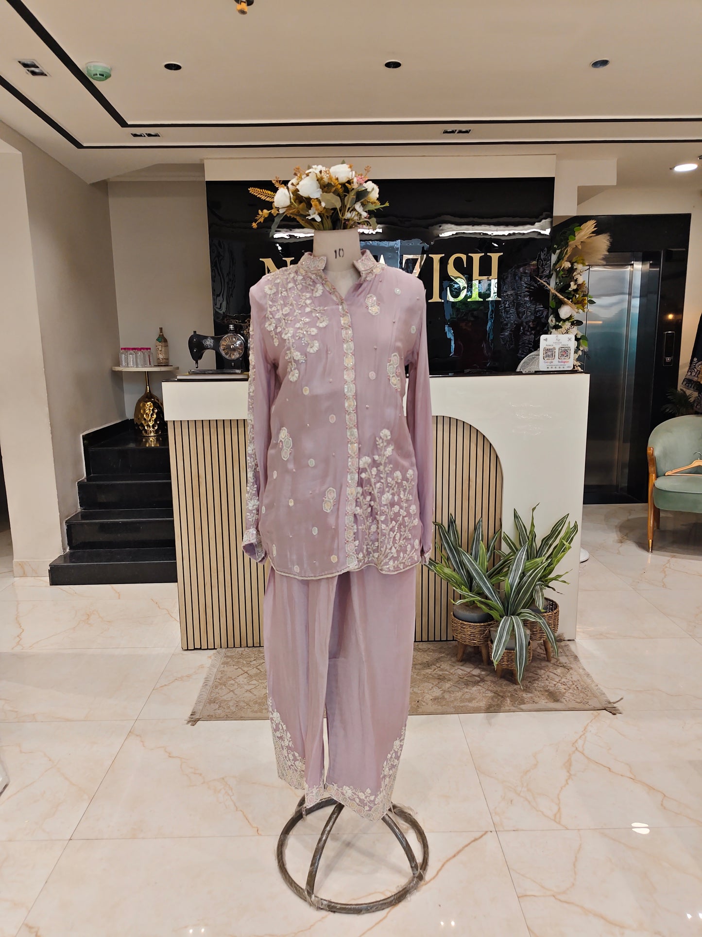 Lavender Chinon co ord set
Kutdana work coord set women
Thread work ethnic co ord
Designer lavender pants set
Festive Chinon coord outfitLavender Chinon co ord set
Kutdana work coord set women
Thread work ethnic co ord
Designer lavender pants set
Festive Chinon coord outfit