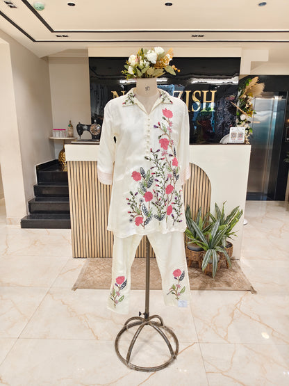 Off white co ord set women
Multi thread work coord set
Crepe pants co ord outfit
Stylish ethnic co ord set
Designer off white coord set