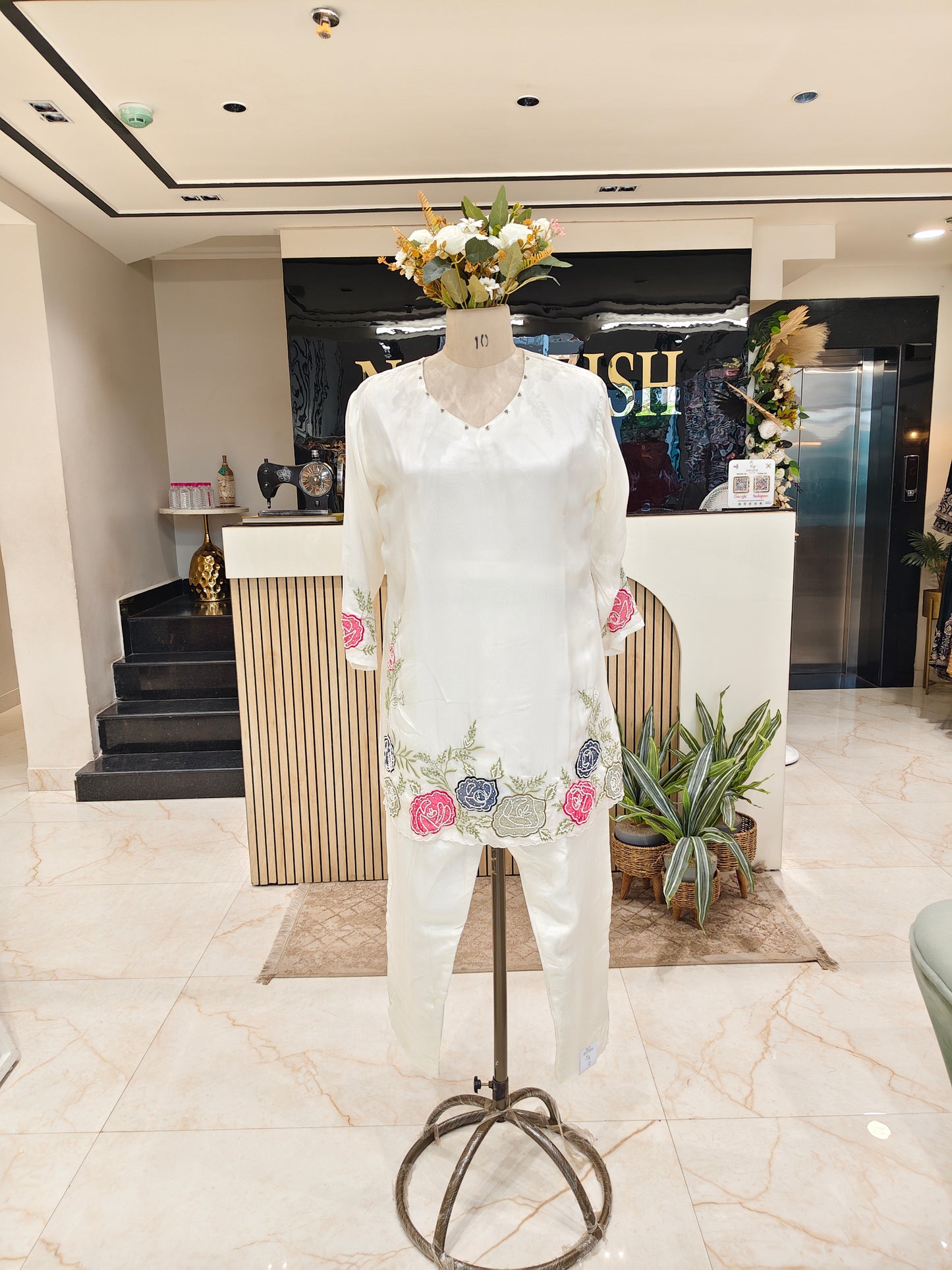 Off white crepe co ord set
Patch work coord set women
Stylish pants co ord outfit
Elegant crepe coord set
Trendy off white ethnic wear
