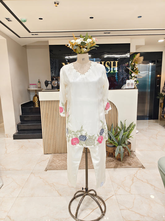 Off white crepe co ord set
Patch work coord set women
Stylish pants co ord outfit
Elegant crepe coord set
Trendy off white ethnic wear
