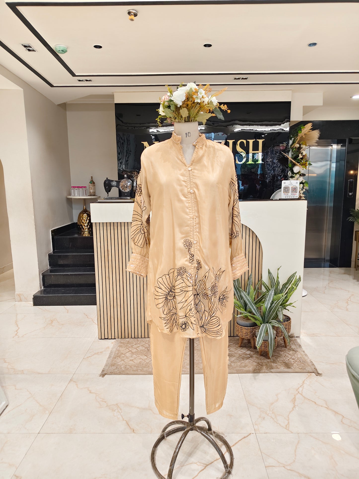 Gold crepe co ord set
Sequins work coord set women
Designer pants co ord set
Stylish festive co ord outfit
Trendy gold ethnic coord set