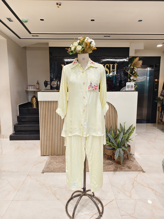 Lemon crepe co ord set
Sequins work coord set women
Resham work ethnic co ord
Stylish crepe pants set
Trendy lemon co ord outfit