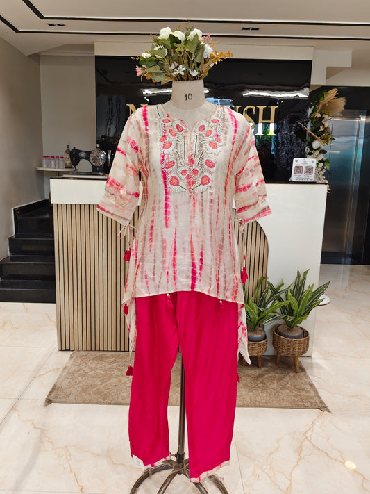 Cream muslin co ord set
Kutdana sequins coord set
Stylish muslin pants outfit
Designer cream ethnic wear
Festive co ord set for women