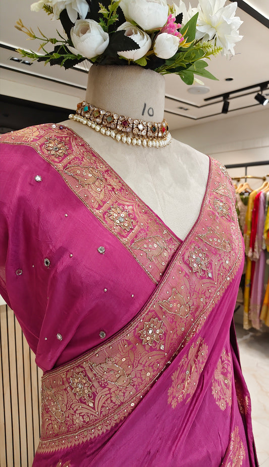 Onion Pink Birds Motif Crepe Saree