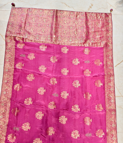 Onion Pink Birds Motif Crepe Saree