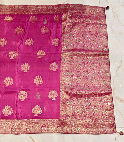 Onion Pink Birds Motif Crepe Saree