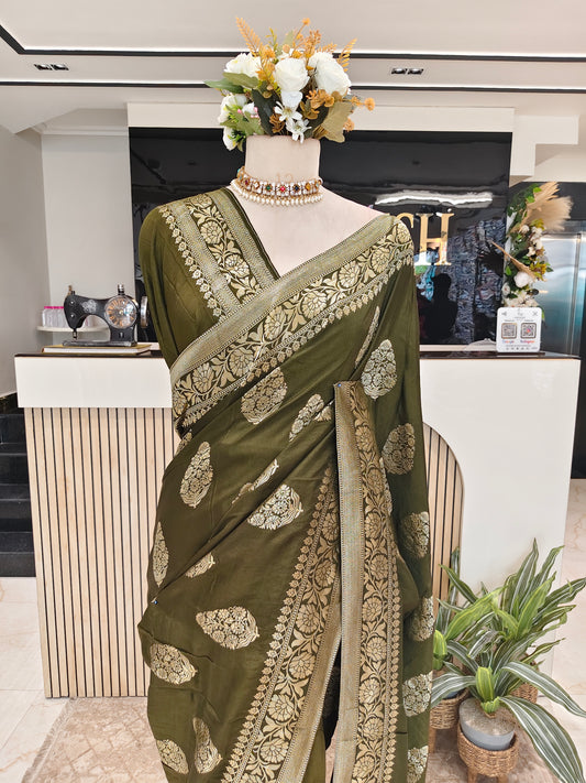 Mehendi Green Dola Silk Saree