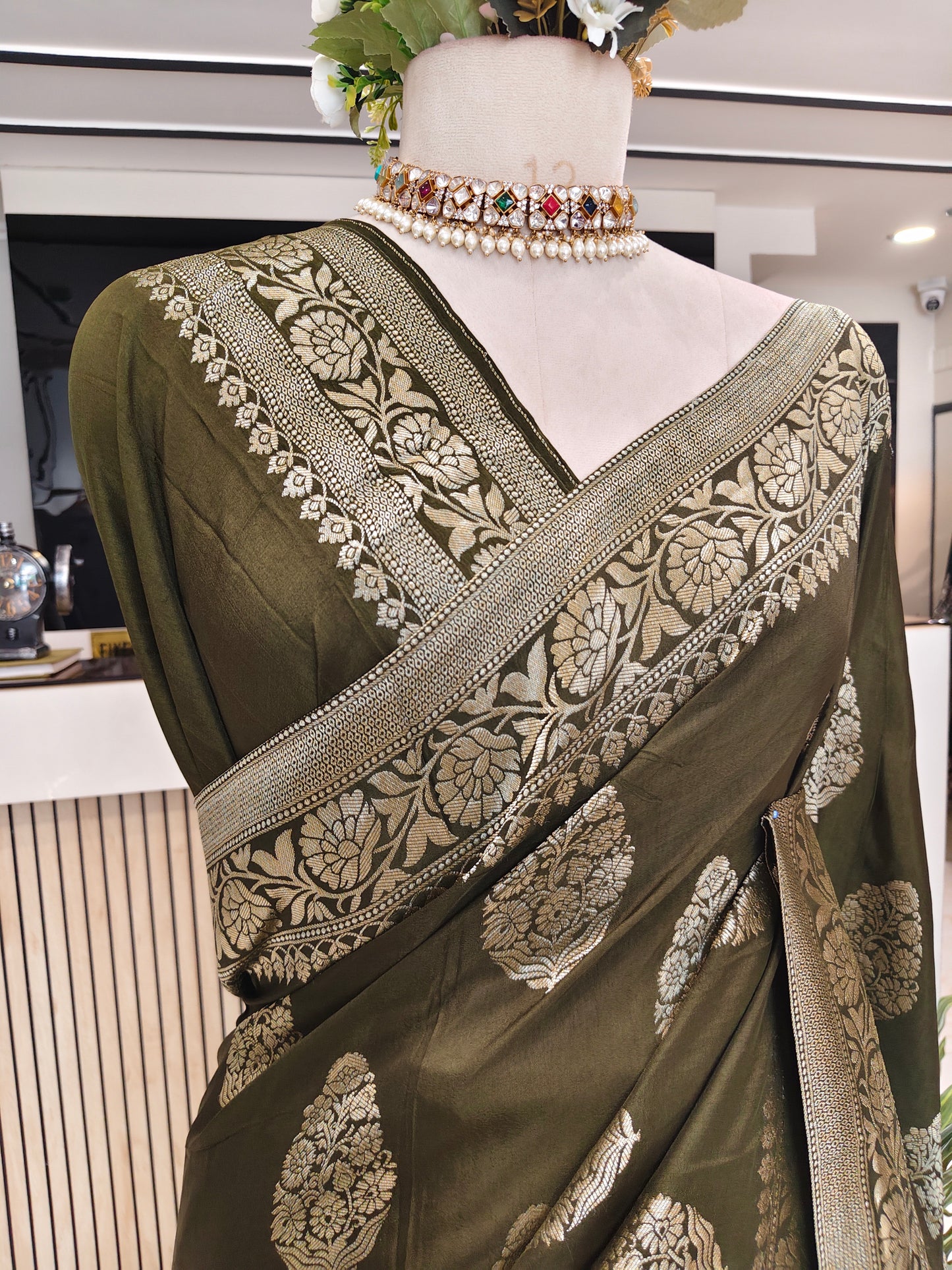 Mehendi Green Dola Silk Saree