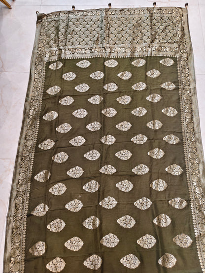 Mehendi Green Dola Silk Saree
