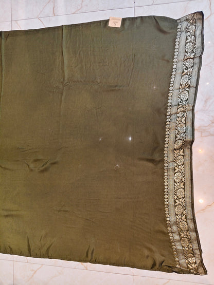 Mehendi Green Dola Silk Saree