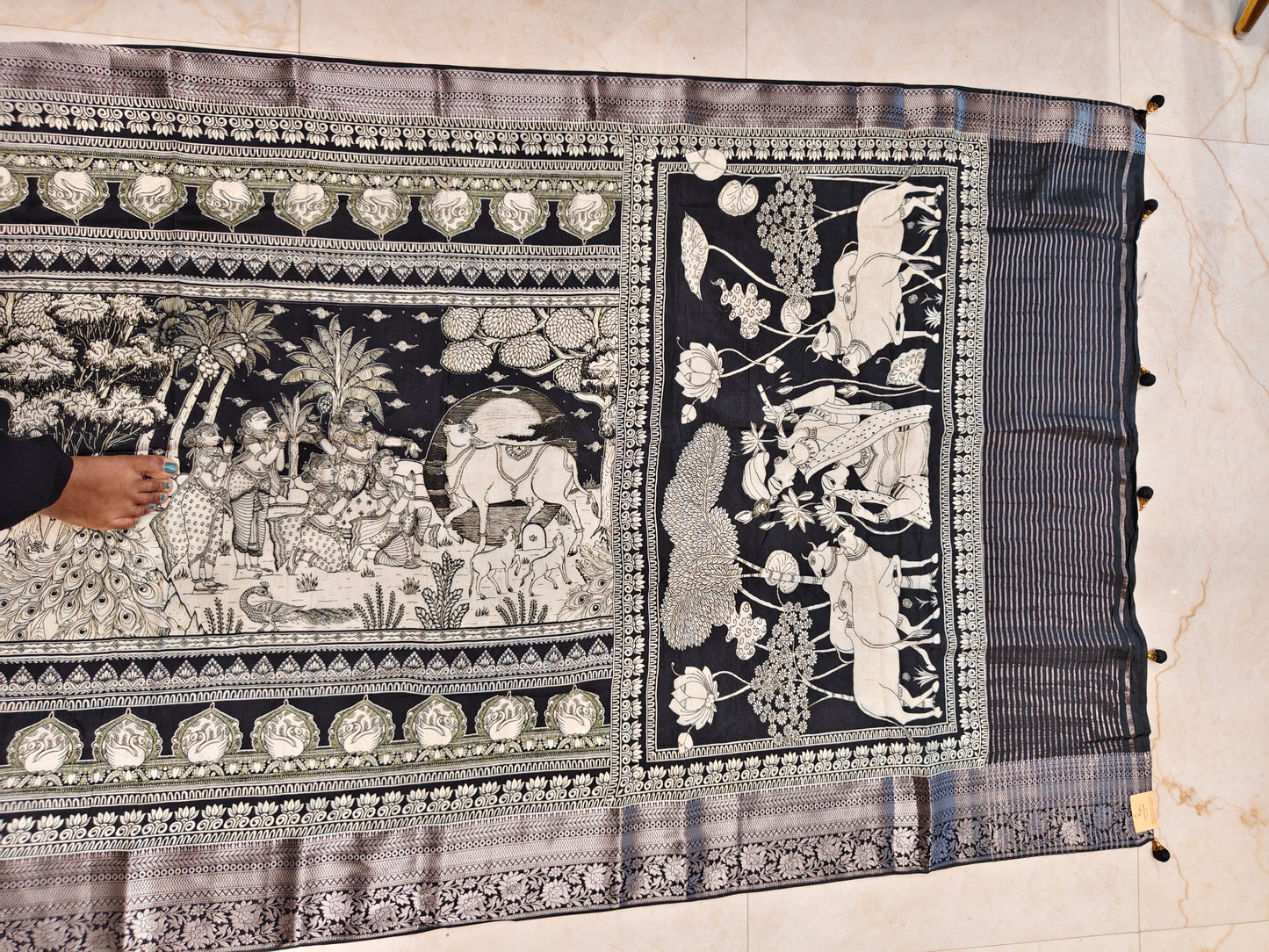 Black Motif Silk Saree