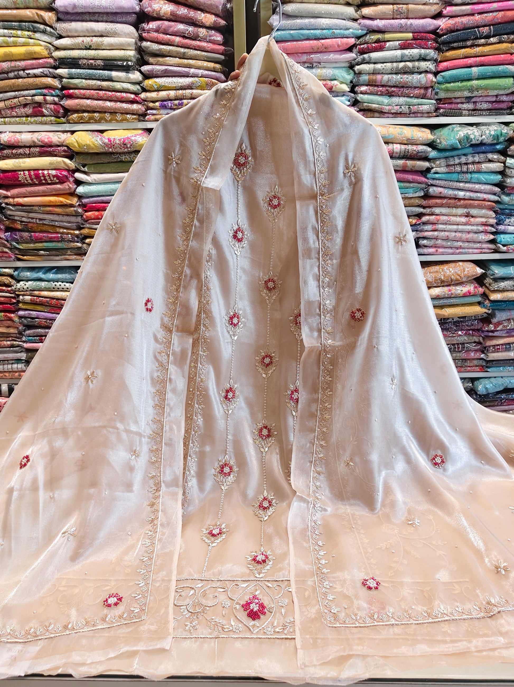 Rose Gold Unstitched Suit
Tissue Suit Set
Dabka Work Suit
Resham Work Suit
Designer Festive Suit