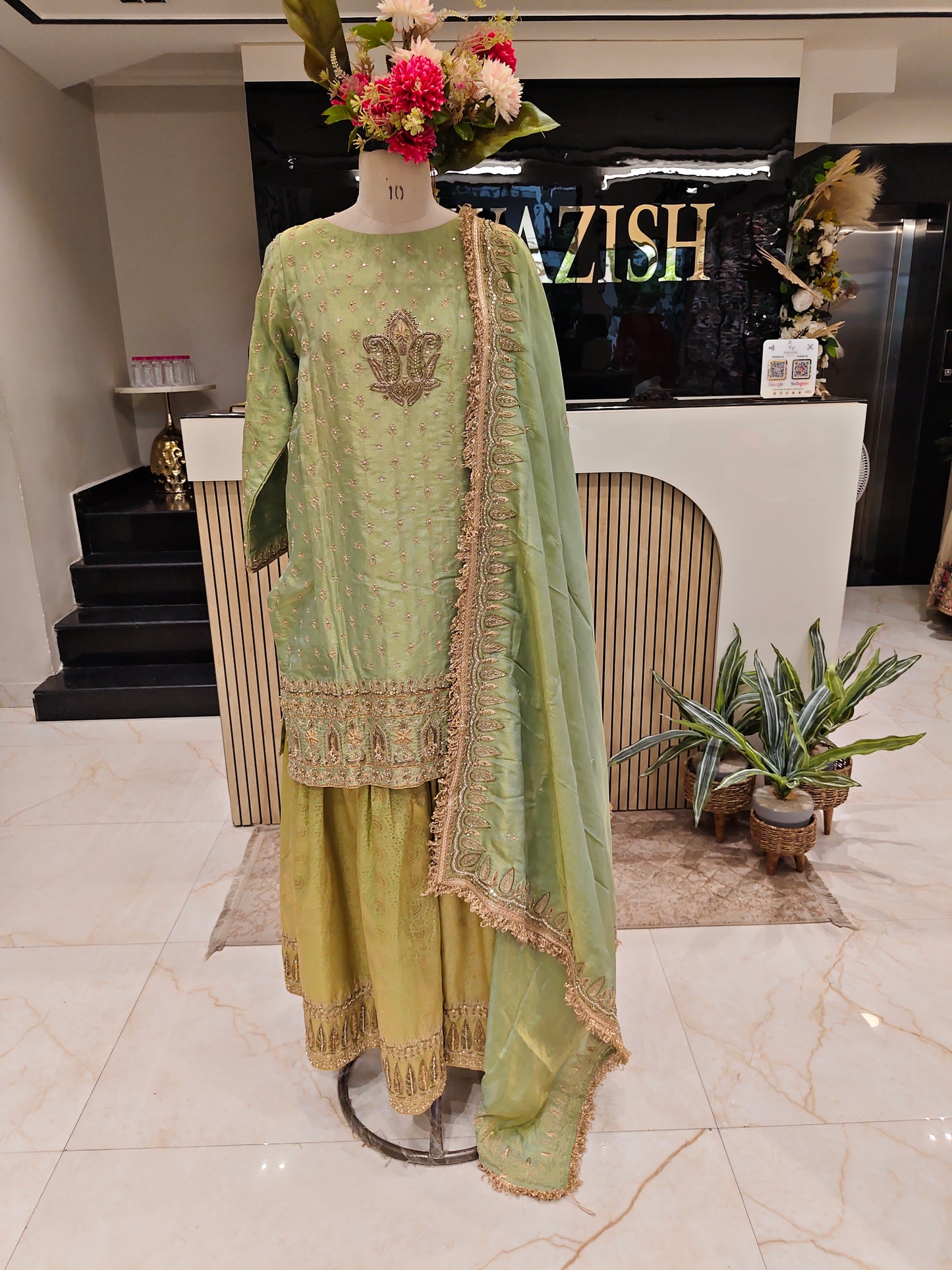 Pista Green Tissue Garara Set