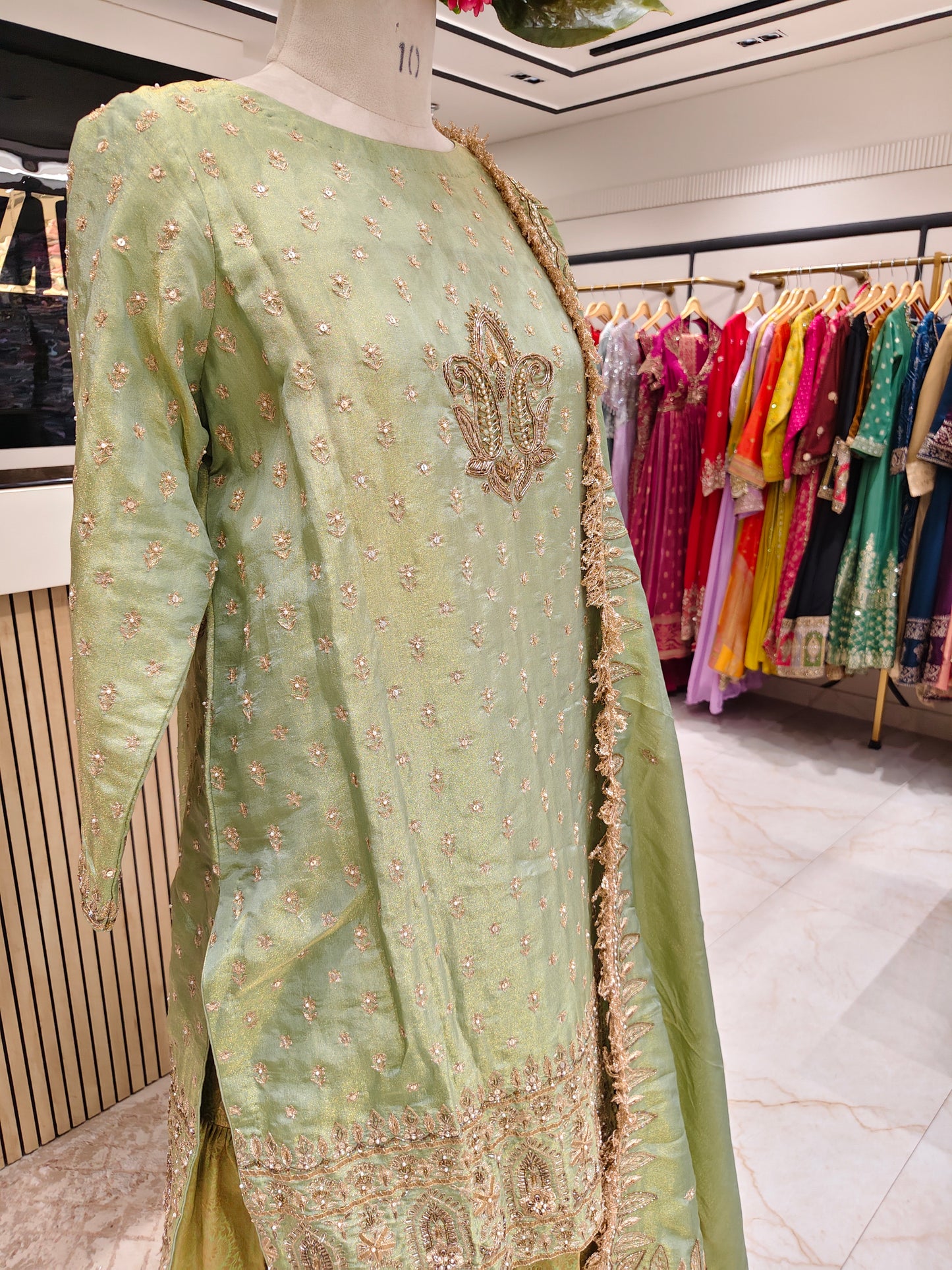 Pista Green Tissue Garara Set
