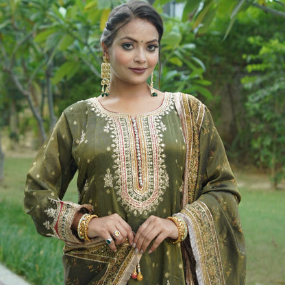 Meher-Zaitoon – Hand Embellished Tissue Peplum Dhoti Set