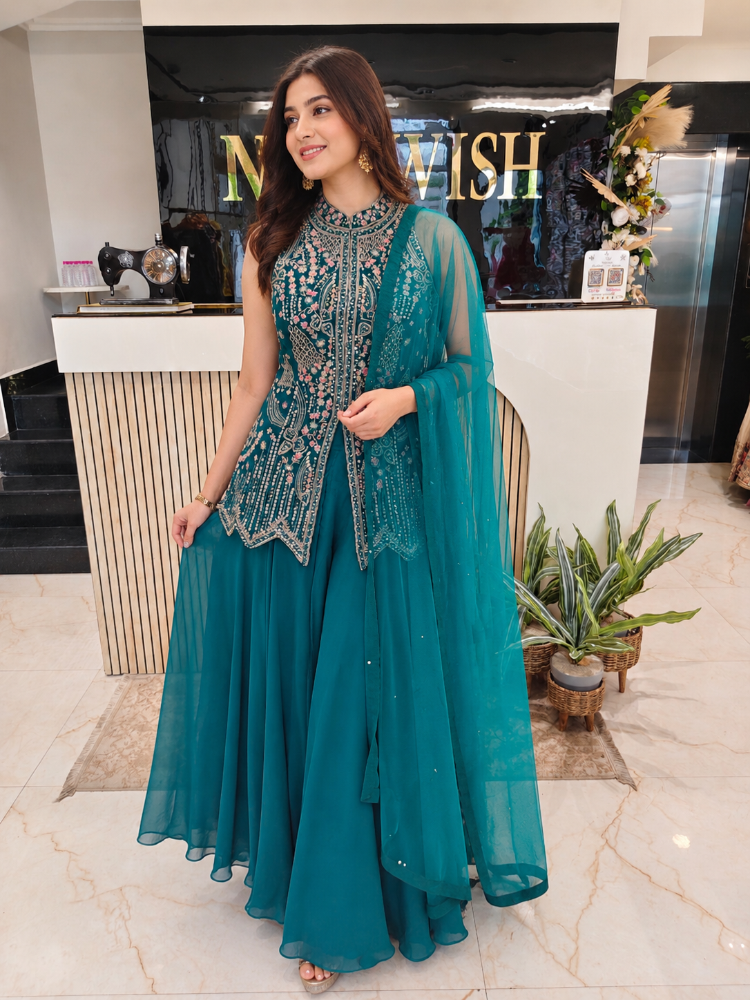 Rama Green Sharara Set
Georgette Sharara Suit
Designer Sleeveless Sharara Set
Wedding Wear Sharara
Festive Party Wear Sharara
