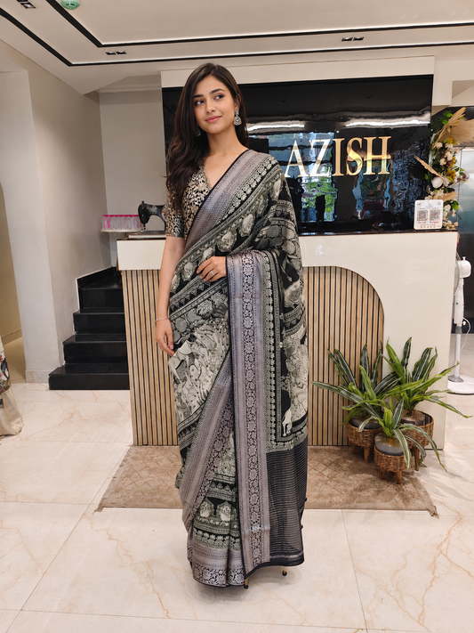 • Black Silk Saree
• Animal Motif Saree
• Designer Printed Saree
• Zari Border Saree
• Luxury Sarees in Lucknow