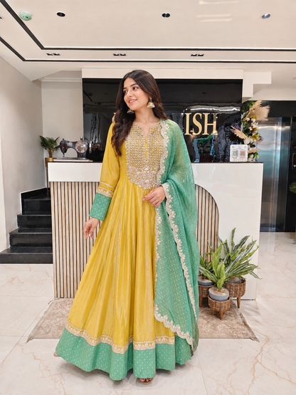 Neon Green & Sea Green Tissue Anarkali Set
Designer Tissue Anarkali Suit
Cutdana Pearl Work Anarkali
Wedding Wear Anarkali Set
Luxury Ethnic Wear