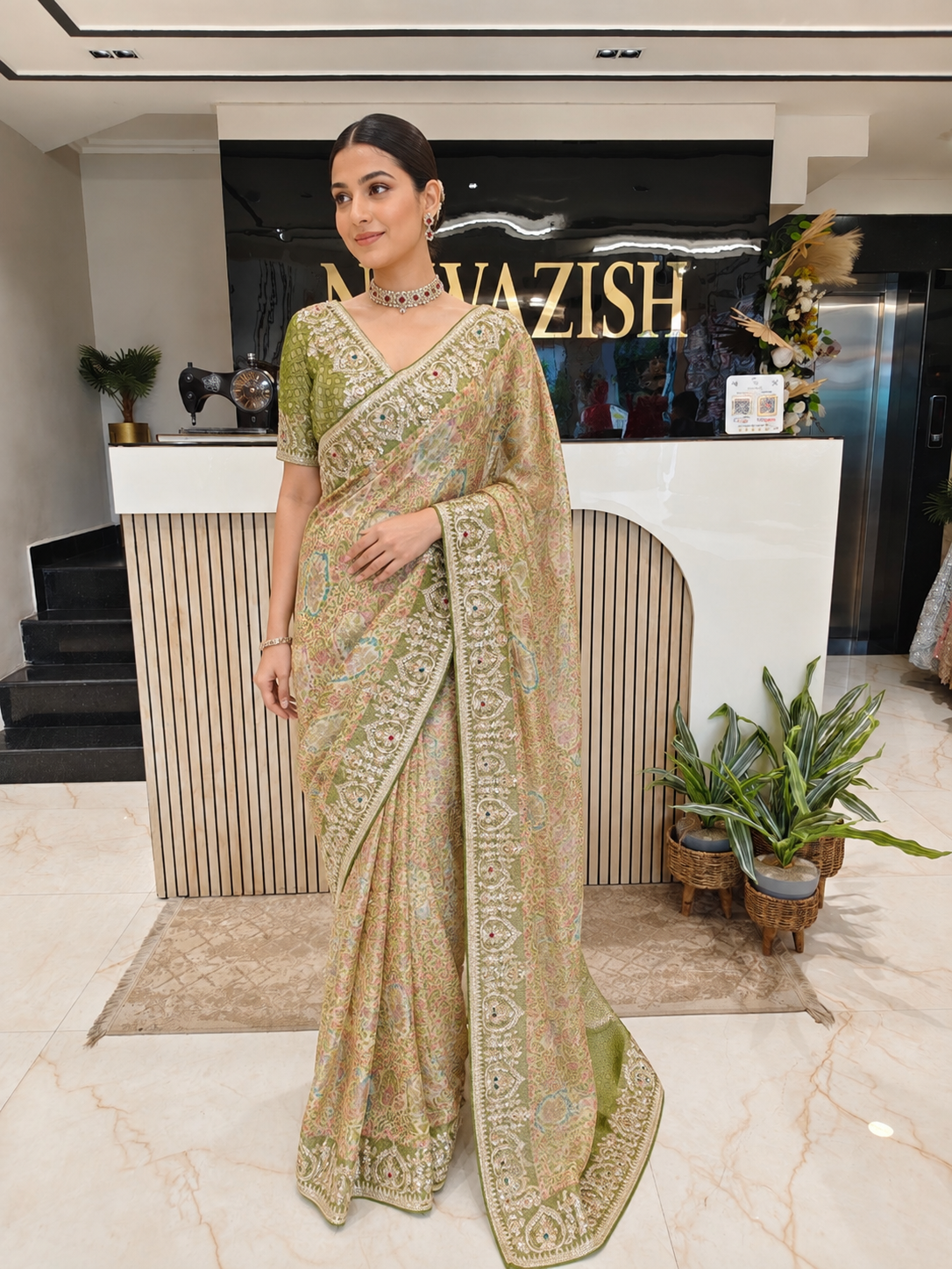 Mehndi Green Jacquard Tissue Saree
Designer Tissue Saree
Dori Resham Work Saree
Wedding Wear Saree
Luxury Ethnic Saree