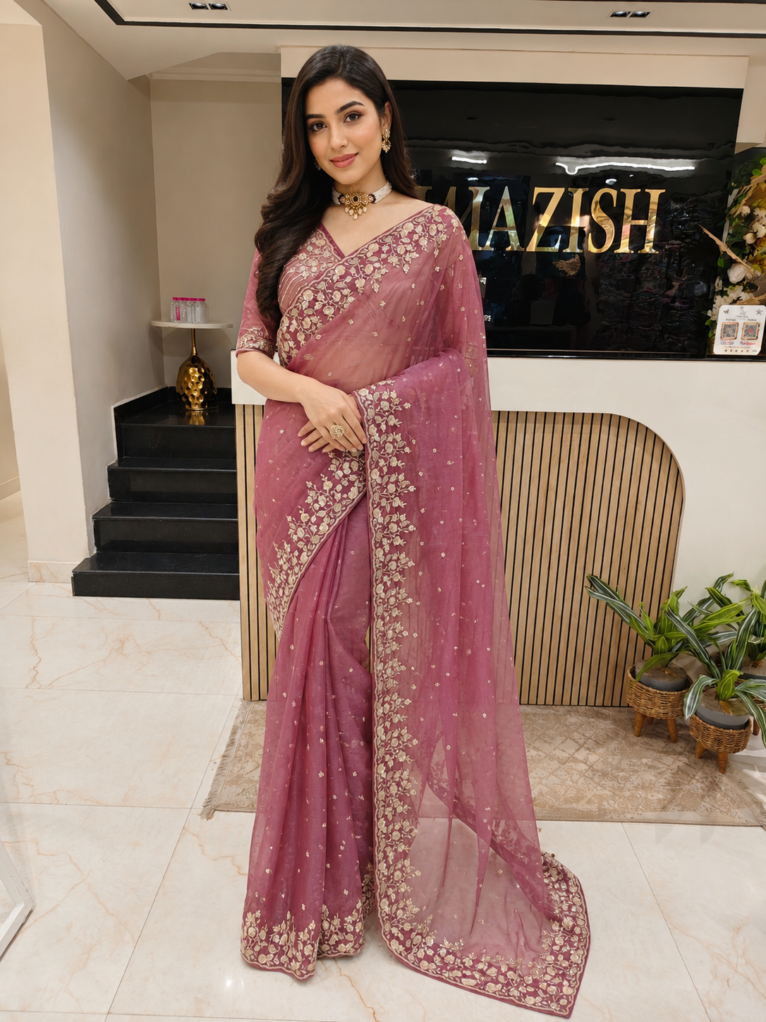 Lavender Glass Tissue Saree
Kutdana Work Saree
Stone Work Saree
Designer Party Wear Saree
Wedding Wear Saree
