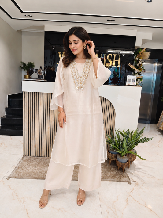 Golden Tissue Indo-Western Set
Designer Kurta Pant Set
Sequins Cutdana Work Outfit
Wedding Wear Indo-Western
Luxury Ethnic Wear