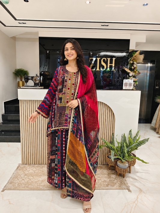 Black Crepe Indo-Western Set
Designer Kurta Pant Set
Printed Resham Cutdana Work Outfit
Organza Dupatta Indo-Western
Luxury Ethnic Wear