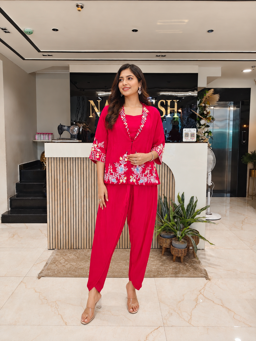 Rani Pink Indo Western Set
Designer Pant Set Women
Kutdana Resham Work Outfit
Contemporary Wedding Wear India
Luxury Fusion Wear Women