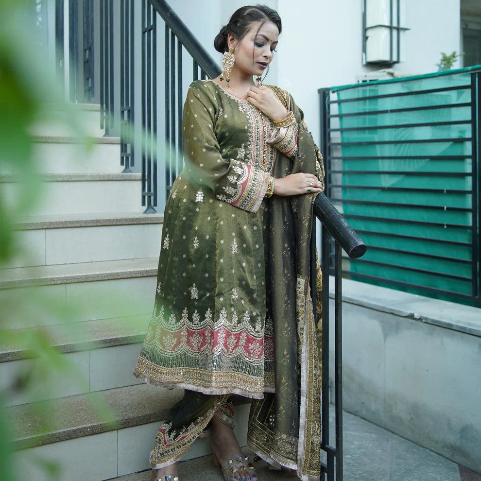From classic Shararas to regal Anarkalis, Nawazish brings you a wide collection of salwar kameez sets crafted with hand embroidery and delicate embellishments. Available in plus sizes and affordable price ranges, each piece is made to flatter every body type while celebrating Indian tradition with grace and luxury.