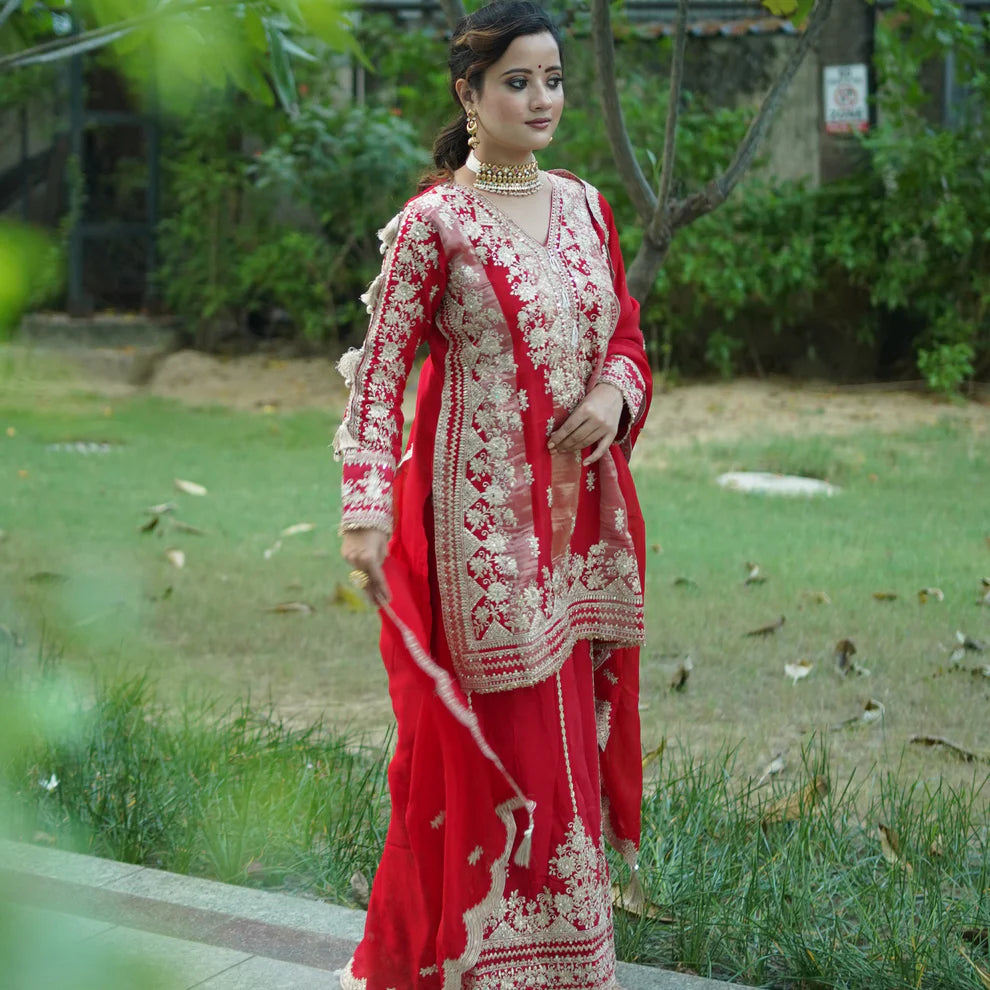 Celebrate your ethnic moments in style with Nawazish’s hand-embellished Anarkali suits and sharara sets. Designed in luxurious fabrics with intricate detailing, these timeless silhouettes blend tradition with designer finesse. Available in all sizes at accessible price points—because elegance should be for everyone.
