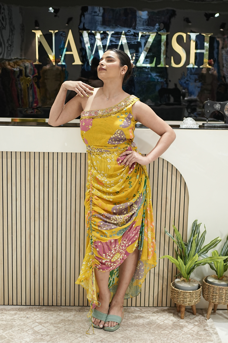 Explore Nawazish’s modern Indo-Western collection—where ethnic meets edgy, and fashion fits all. With a huge variety of styles, from fusion sets to contemporary ethnic wear, we cater to every size—including inclusive plus-size fits. Affordable, stylish, and effortlessly elegant—our designer Indo-Western wear is made for real women and real celebrations.